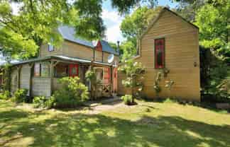 . Paroa Road, Tolaga Bay