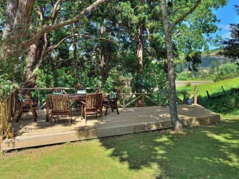 . Paroa Road, Tolaga Bay