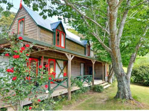 . Paroa Road, Tolaga Bay