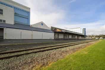 Secure 150sqm storage - Suit boats, RV's and more