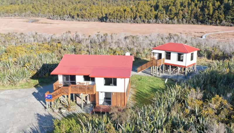 65 The Strand, Okarito