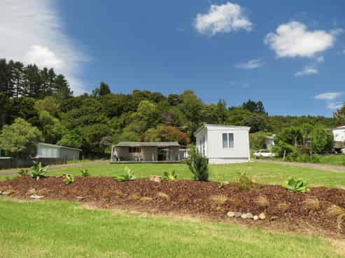 1170 Kennedy Bay Road, Tuateawa