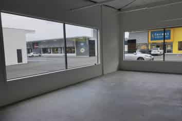 PRIME RETAIL FOR LEASE OR SALE