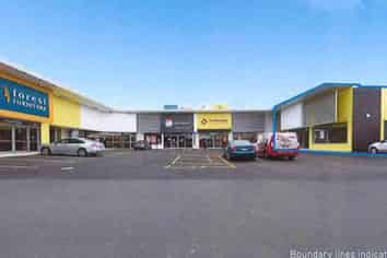 PRIME RETAIL FOR LEASE OR SALE