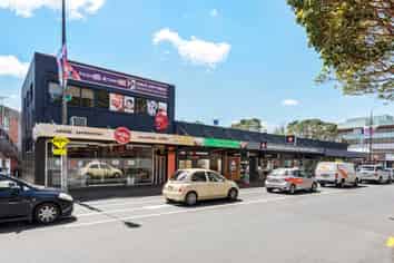 Takapuna’s Iconic Halls Corner