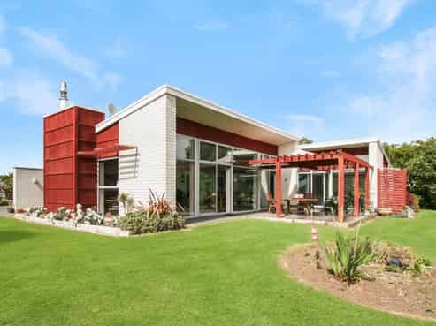 12D Takiroa Street, Urenui