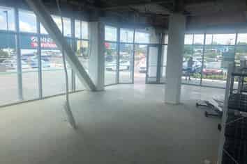 CBRE - Home Straight Business Park Retail