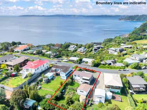 23 Barrier View Road, Leigh