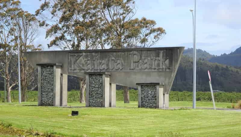 21 & 23 Silver Pine Place, Greymouth Surrounds