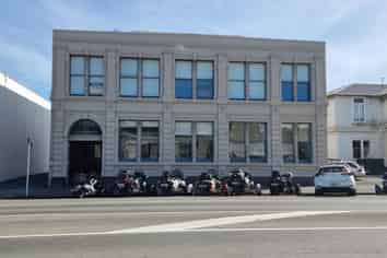 To lease: Superb quality offices