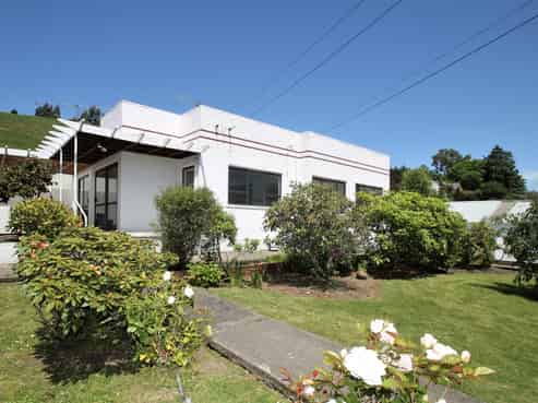 87 Main South Road, East Taieri