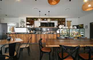 Famous Franchise Cafe