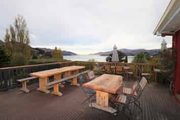 Building with rental income - yield of $6.25%?