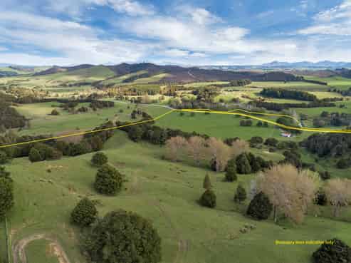 376 Moore Road, Pipiwai