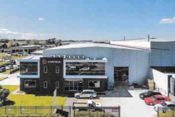 Quality Industrial Unit in Wiri!