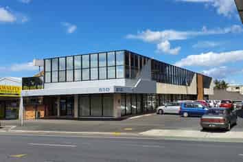 Solid Commercial on Cameron