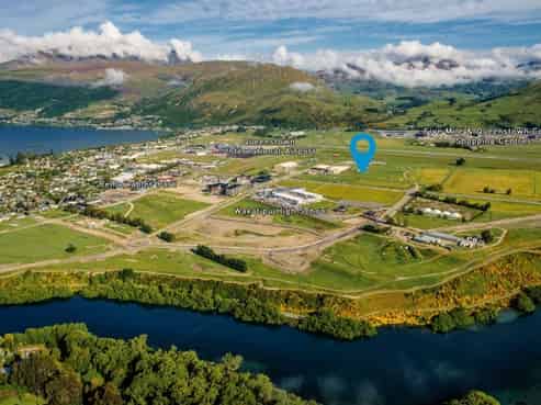 Six separate lots totalling 2.945ha available