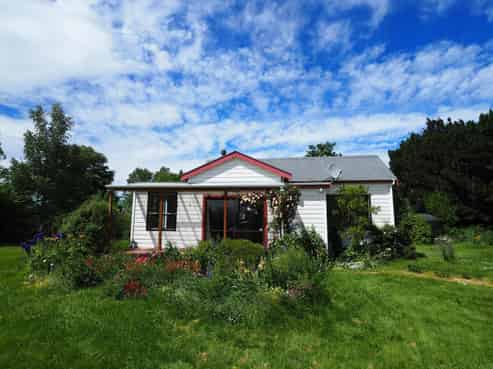 1 Flint Street, Middlemarch