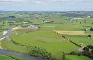 225 Winter Road, Menzies Ferry