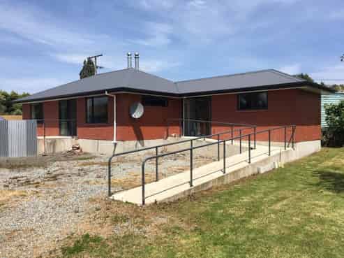 5 Mill Street, Clinton and Surrounds