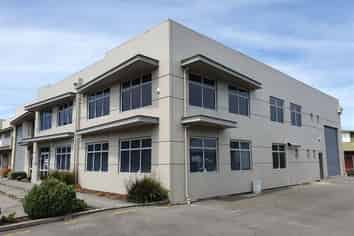 Ground floor and loads of parking