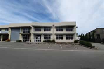 Ground floor and loads of parking