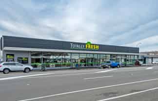 Large new retail premises on Rangitikei Street 