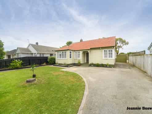 654 Featherston Street, Roslyn