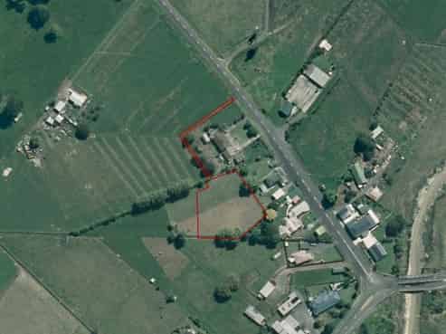 23A Front Miranda Road, Waitakaruru