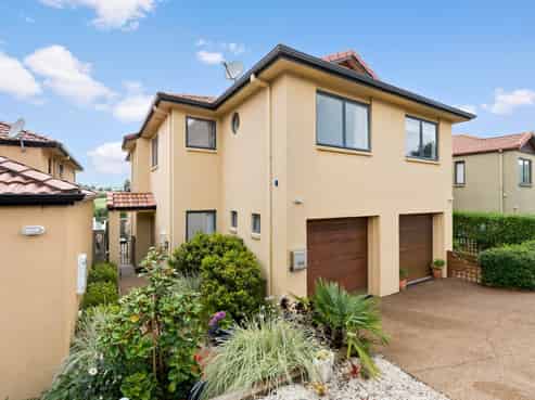 100 Nautilus Drive, Gulf Harbour