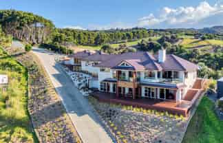 1 Granada Lane, Langs Beach