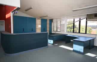 OFFICE SPACE IN AVONDALE