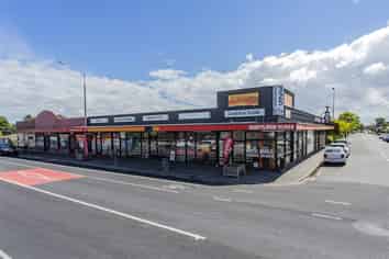 Affordable Retail Neighbouring Richmond WMC