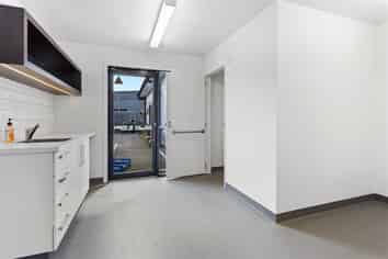 Affordable Retail Neighbouring Richmond WMC