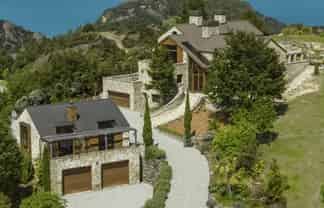 4 Bracken Track, Queenstown Central