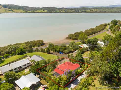 4 Maning Street, Kohukohu