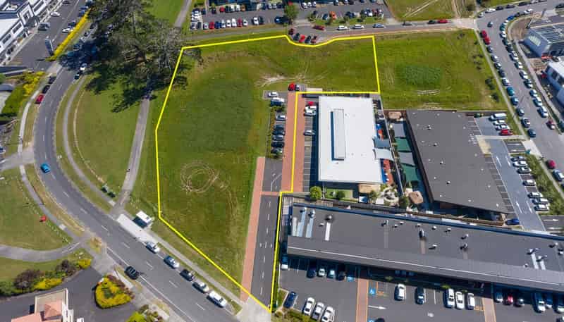 8 Corinthian Drive, Albany