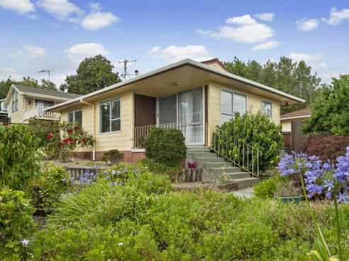 2 Wattle Place, Chartwell