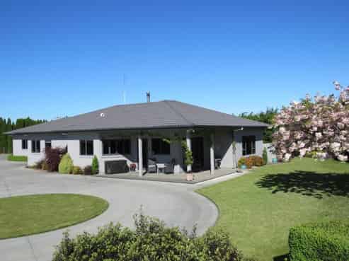 1280 Howard Street, Parkvale