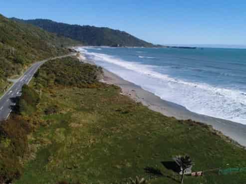 5789 State Highway 6, Charleston