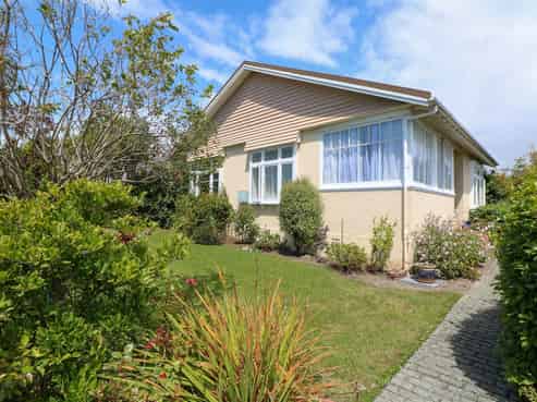 43 Marston Road, Kensington