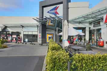 Retail opposite Countdown supermarket in the mall