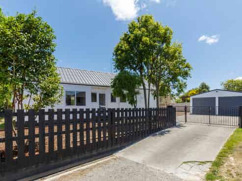 19 Peppertree Glade, Kelvin Grove