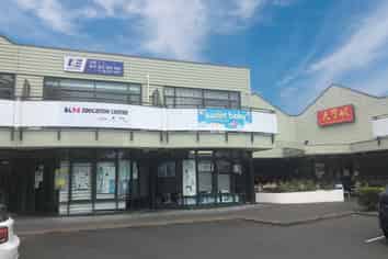 PRIME 60M² RETAIL SHOP IN ALBANY