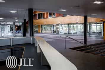 Outstanding Campus Style Opportunity