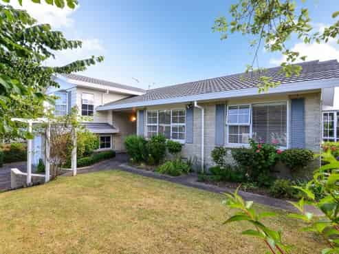 4 Sheriff Place, Riverlea