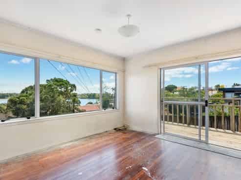 39 Church Crescent, Panmure