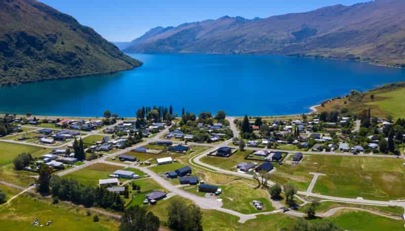 Stages 6 a Lakefield Estate, Kingston