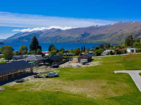 Stages 6 a Lakefield Estate, Kingston