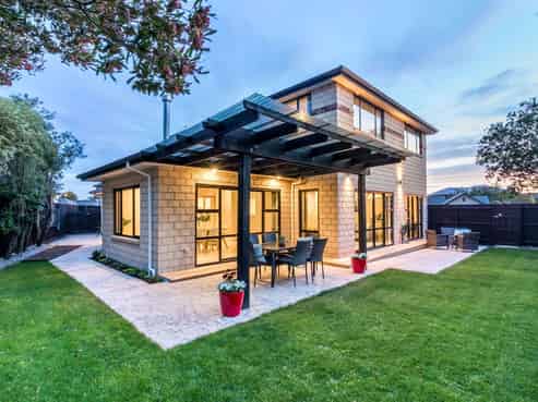 7 Stoneleigh Green, Parklands